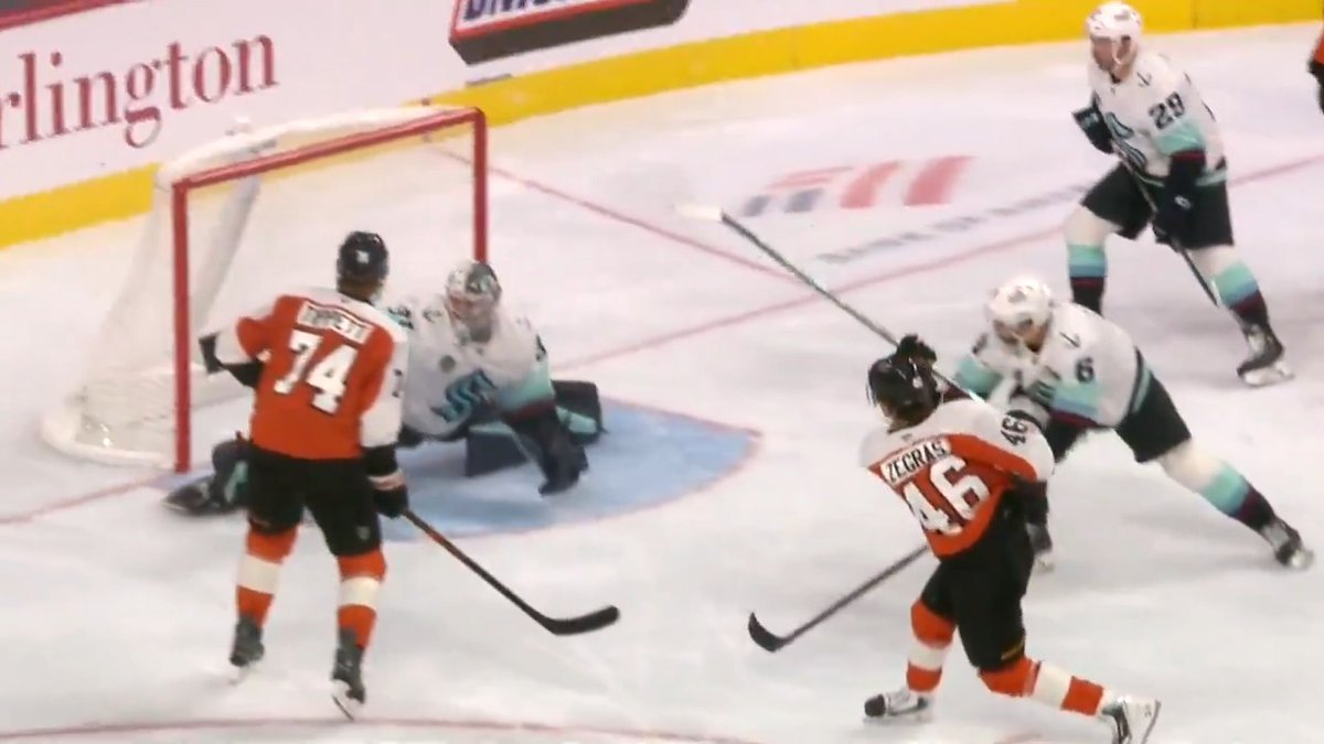 Return to sender. #SEAvsPHI | #LetsGoFlyers
