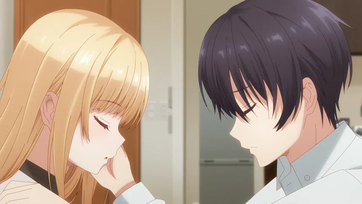 She unknowingly invited him to sleep with her. 😭