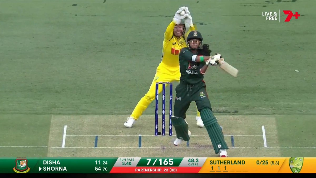 A stumping off a bouncer! World class keeping from Beth Mooney 🔥 #AUSvBAN