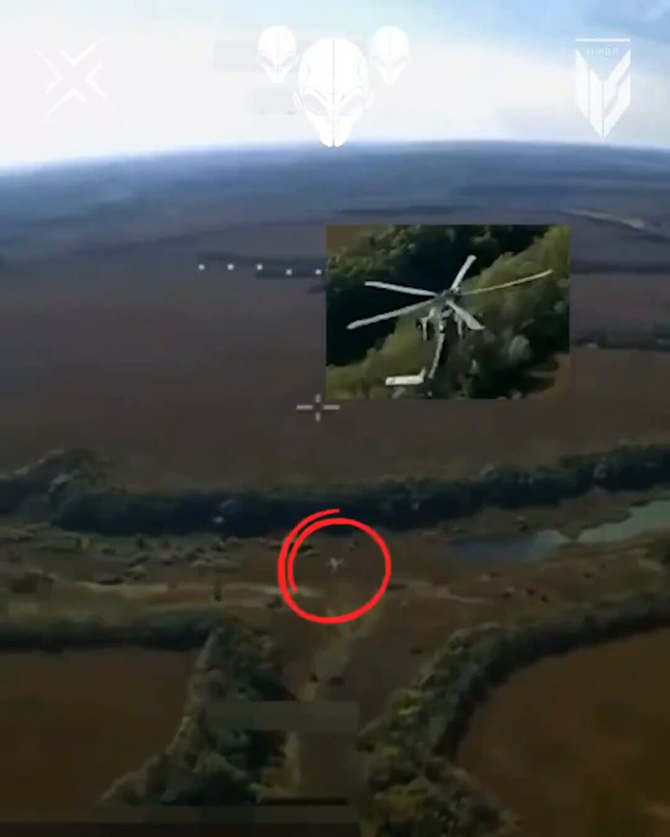 Ukrainian Defenders struck a modernized Russian Mi-28 attack helicopter with an anti-aircraft FPV drone. Glory! 📹: 115th Separate Mechanized Brigade
