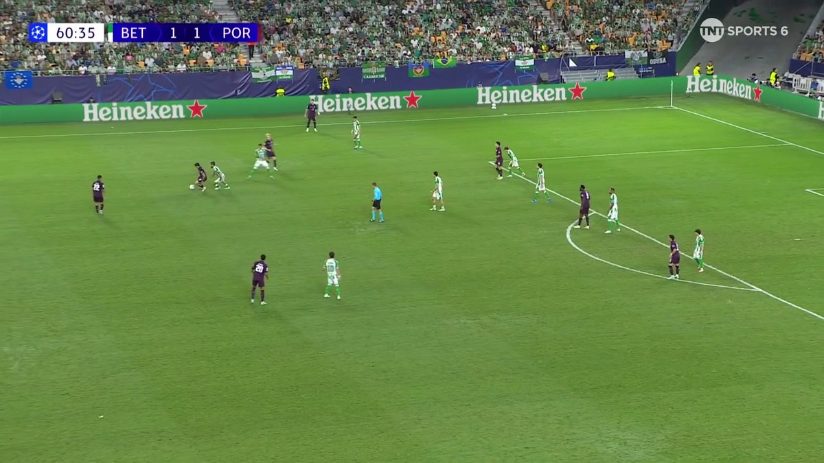 Samu Aghehowa SMASHES Porto into the lead 🫨 📺 Stream on TNT Sports &amp; HBO Max