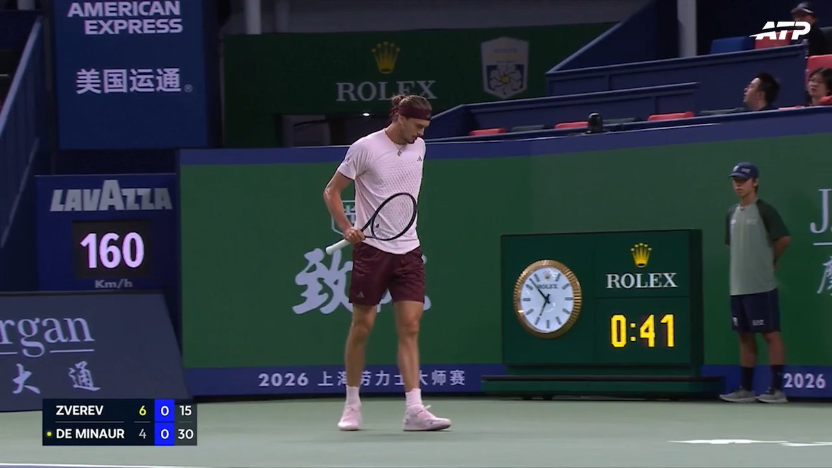 Defying the laws of physics 📐 Rolex Shanghai Masters | #RolexShanghaiMasters