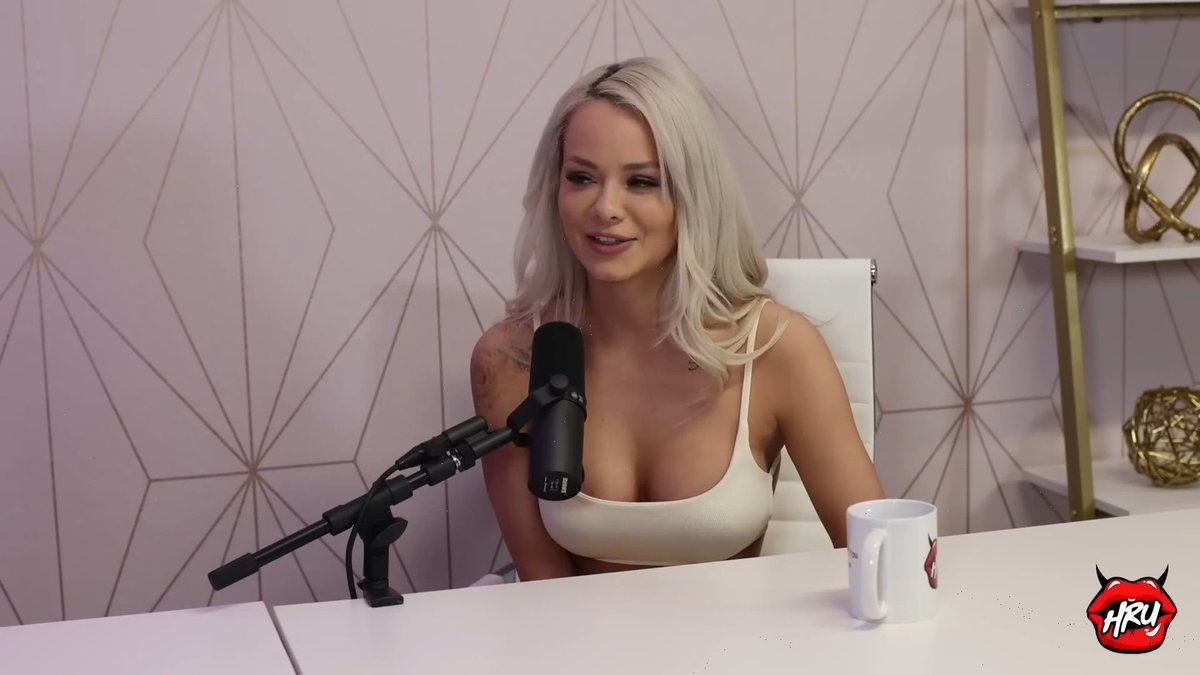 Elsa Jean reveals why size matters to her when choosing a partner. Elsa Jean explains that she prefers someone bigger, but notes that skill and effort can make up for it. “I personally prefer someone that’s bigger, but it doesn't matter, but I can't be with someone that has a smaller dick that doesn't know how to get ahead.” Elsa Jean: “You have to make up for it orally, have to.”