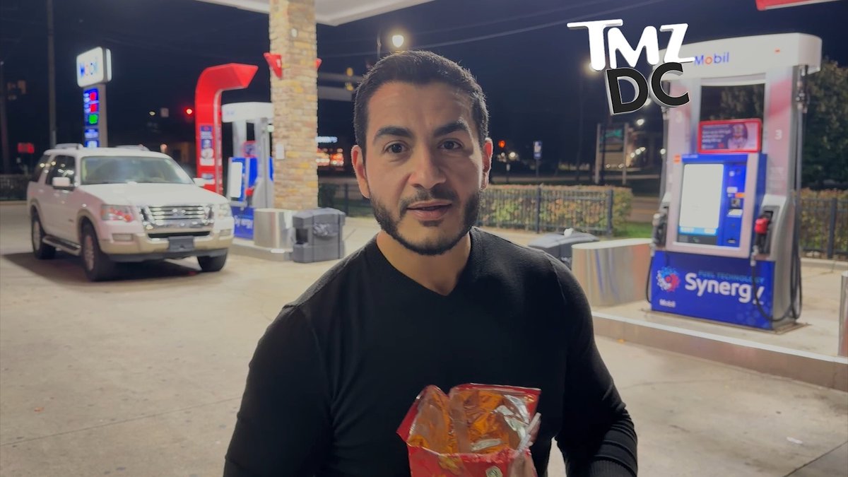 🗣️ Abdul El-Sayed grabbed a quick snack with TMZ DC's @Jacob_wass and @HiCharlieCotton and got candid about the challenges of running for office as a Muslim.