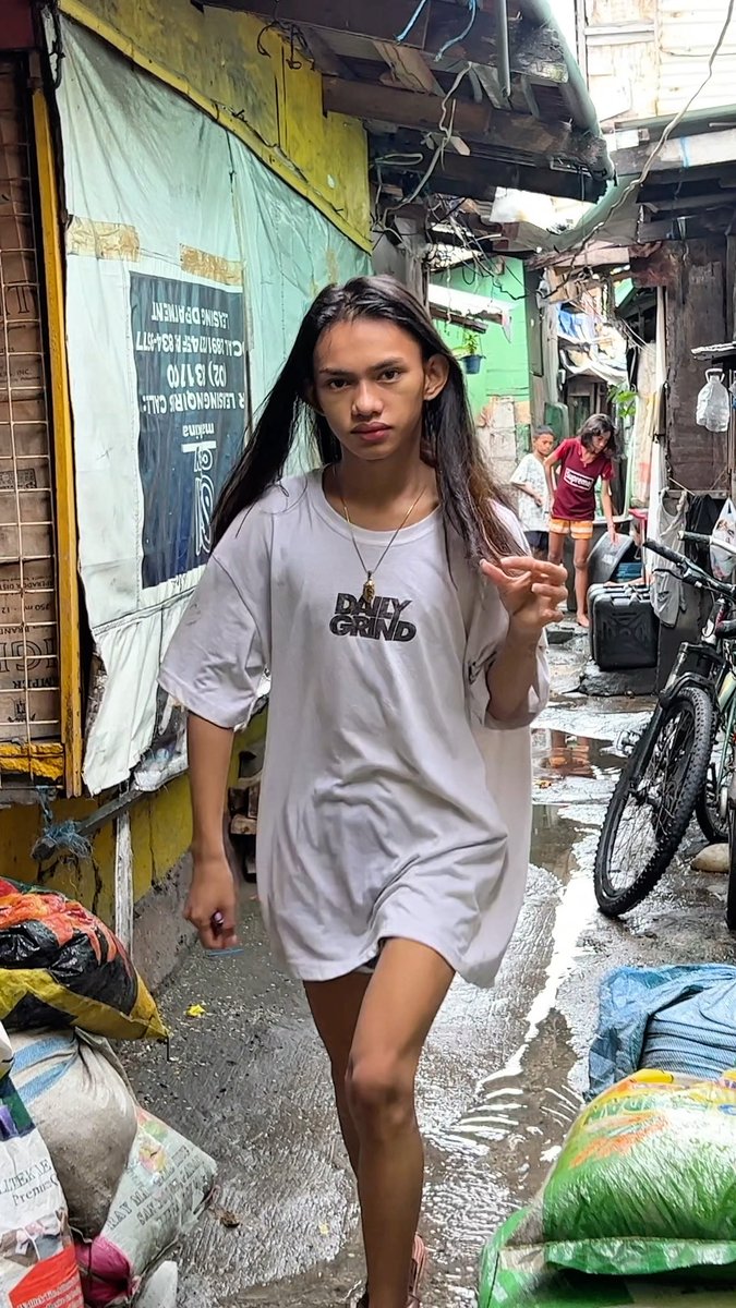 Exploring Hidden Seaside Alleys in Tondo Manila #philippines 🇵🇭