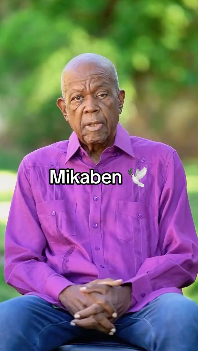 Fanmi Mika 😥 pale