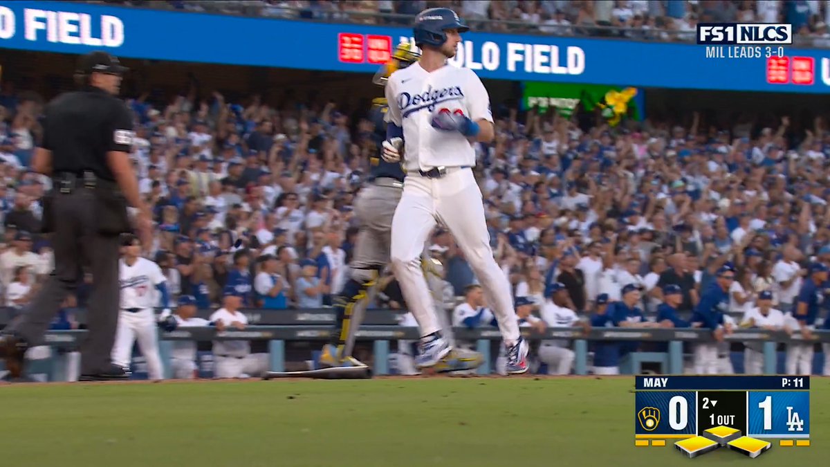 Andy gets us started! #NLCS