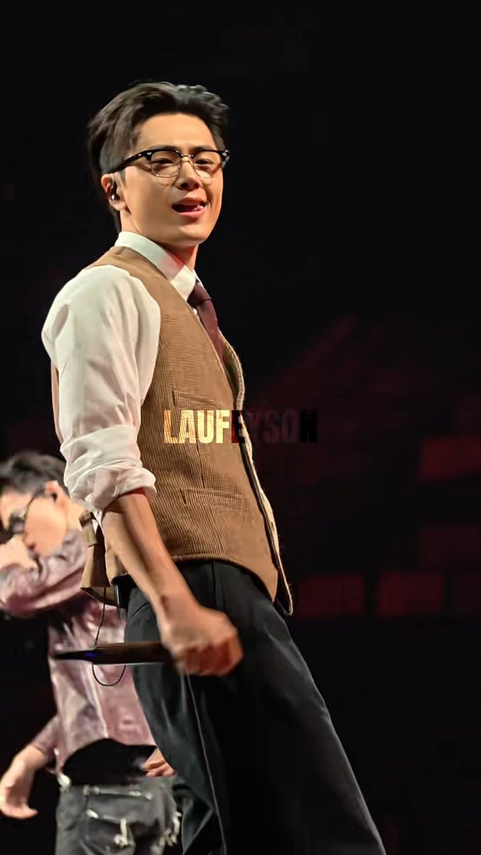 oh the edits are actually never ending HELPPPP