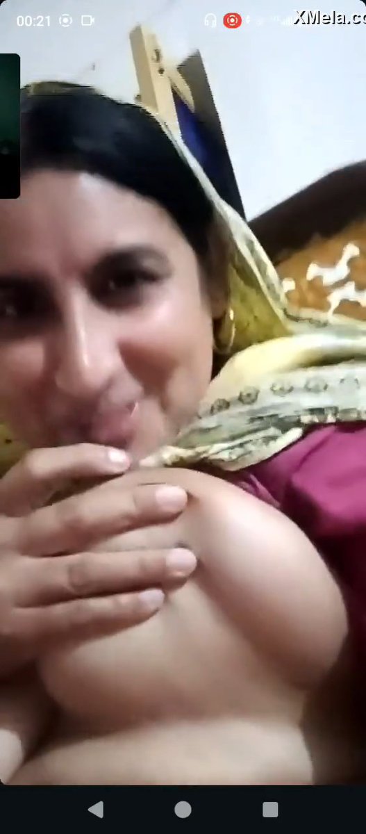 Desi Bhabhi in saree #desibhabhi #bhabhidance #viral #tamilbhabhi #hot #sexybhabhi #Rajasthanibhabhi