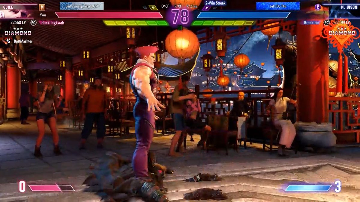 O Street Fighter 6 desse cara bugou na animação do grab do Guile, mas acabou criando uma situação onde ele limpa o chão com o Bison 🤣🤣 O pior é que ficou legal! 😂 📽️ u/ducklingkwak