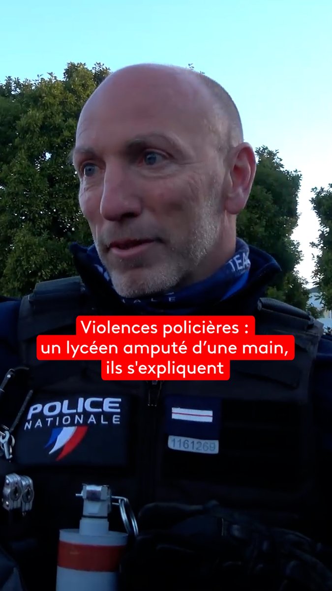 🔴 « Ça aurait pu être moi. » Evan, 15 ans, a été amputé d’une main à cause d’une grenade assourdissante envoyée par les forces de polices. 📺 Le reportage est disponible en replay sur notre chaîne YouTube⏯️