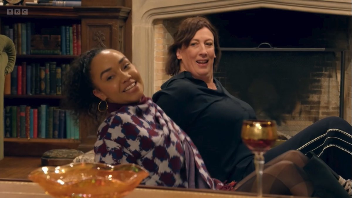 The Traitors trying to bore people to death with random cuts to Miranda and Leigh-Anne performing Touch has me in actual tears. That was the moment of the series #CelebrityTraitors