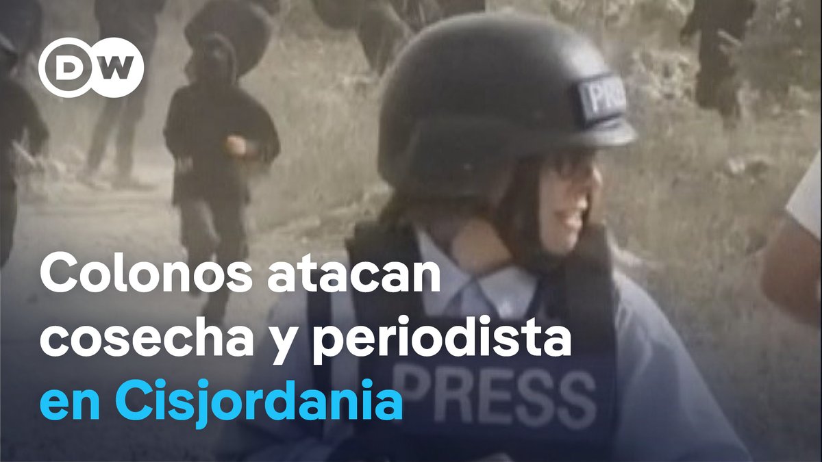 Fotoperiodista estadounidense es brutalmente agredida por colonos israelíes Al menos 12 palestinos y una fotógrafa de The Washington Post resultaron heridos durante un ataque de colonos israelíes contra agricultores que participaban en la cosecha de aceitunas en la Cisjordania ocupada. Testigos denunciaron que las fuerzas israelíes presentes en la zona no intervinieron para detener la violencia. Según el periódico, Heidi Levine fue agredida mientras cubría ataques de colonos contra agricultores palestinos y llevaba un chaleco protector con la palabra "prensa" claramente visible.