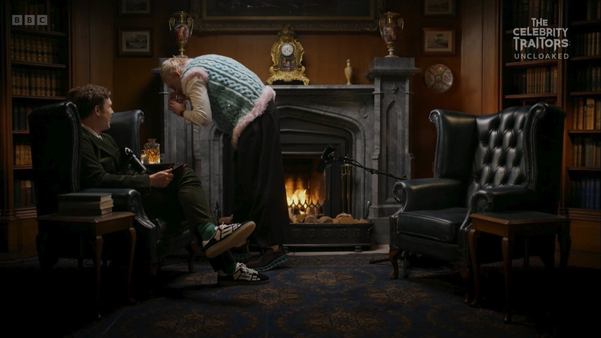 “This is the first time a traitor reveal has driven one of our guests to drink” 😭😭 Joe Lycett had NO idea what was going on #CelebrityTraitors