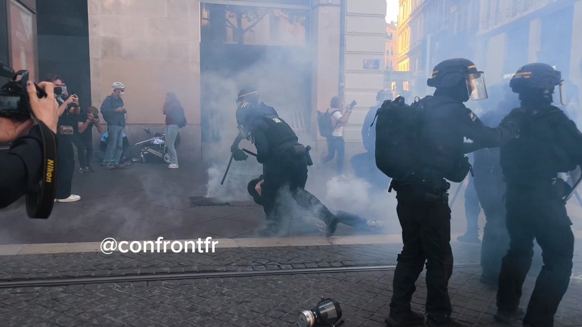 🔴 Marseille Des tensions sont signalées au centre-ville. #17octobre