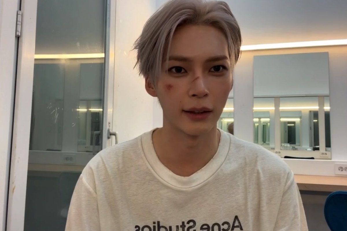한빈이 하나라는 노래를 엄청 아끼고 좋아하는데 들으면 마음이 이상해져서 잘 못 들었었대 .. 근데 팬들에게 보여주고 싶어서 연습하느랴 계속 듣게 됐고 처음엔 힘들었는데 이번에 연습하면서 이겨내서 지금은 잘 들을 수 있대 마음아파......