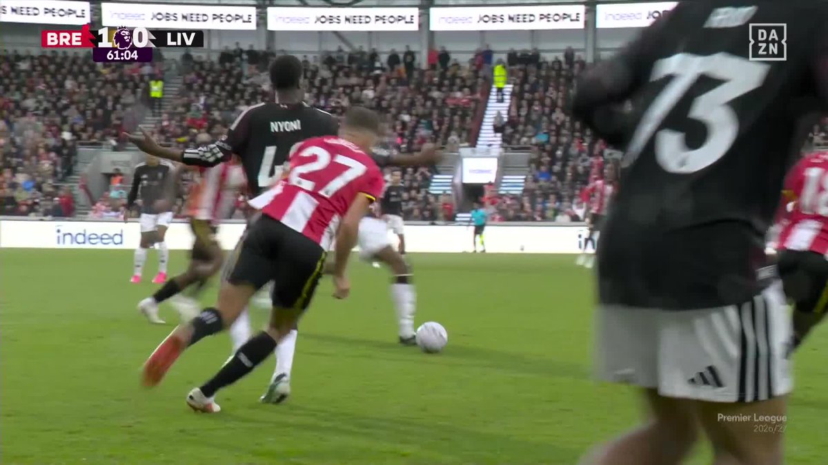 🤯🚀 ¡QUÉ CARRERA, QUÉ RECORTE Y QUÉ GOLAZO DE VÍCTOR MUÑOZ! El campeón del mundo se saca esta barbaridad para poner el 1-1 ¡Y todavía queda partido! 🔥⚽️ #PremierLeagueDAZN⚽🏴