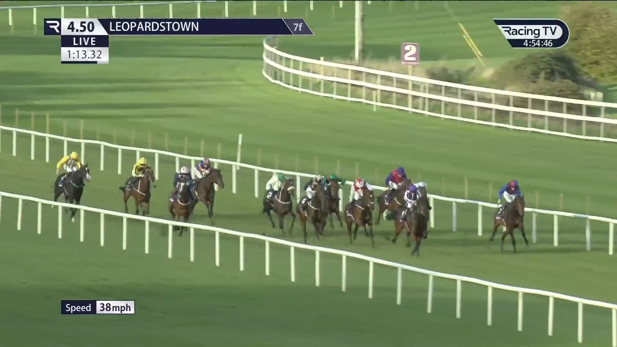 Crikey .... 👀 𝐀𝐜𝐜𝐮𝐦𝐮𝐥𝐚𝐭𝐢𝐨𝐧 (Wootton Bassett) excels on debut Leopardstown RC to bring up five winners on the card for Ballydoyle Racing and Wayne Lordan