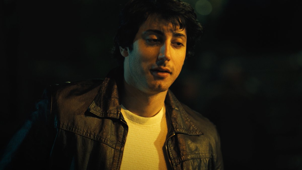 Anthony Ippolito and AnnaSophia Robb star in this new clip from Peter Farrelly's #IPlayRocky (🍅84%).