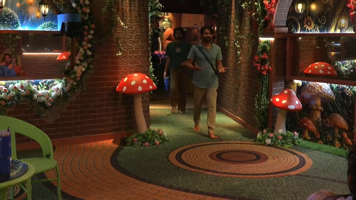 His timing 💀🤭🤭🤭 #Thrigun #BiggBossTelugu10