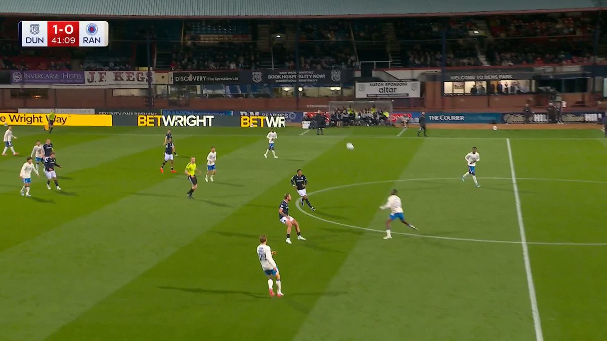 🔥 “That is a STUNNER!” Badredine Bouanani’s brilliant equaliser stands after a VAR check and Rangers are level at Dens Park at the break ⤵️