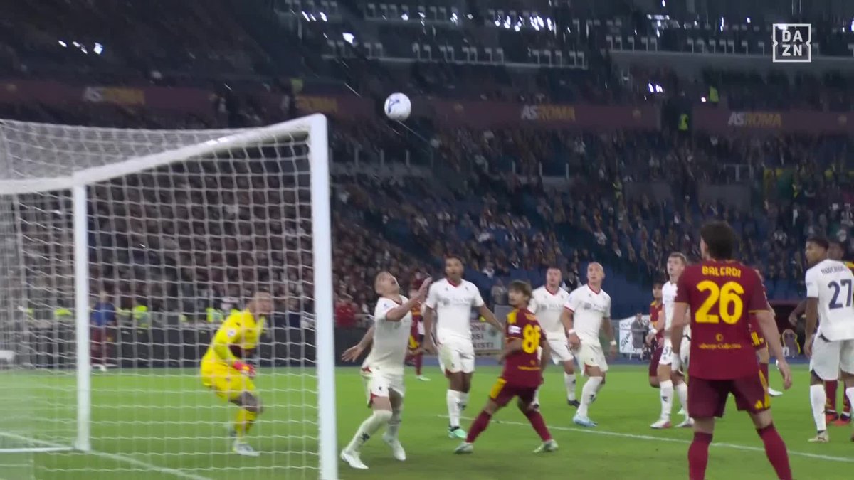 VAYA GOLAZO DE LA ROMA 🤯💥 ¡LO QUE TE HAS INVENTADO, SANTIAGO CASTRO! 😮‍💨🇦🇷 #SerieAenDAZN ⚽🇮🇹
