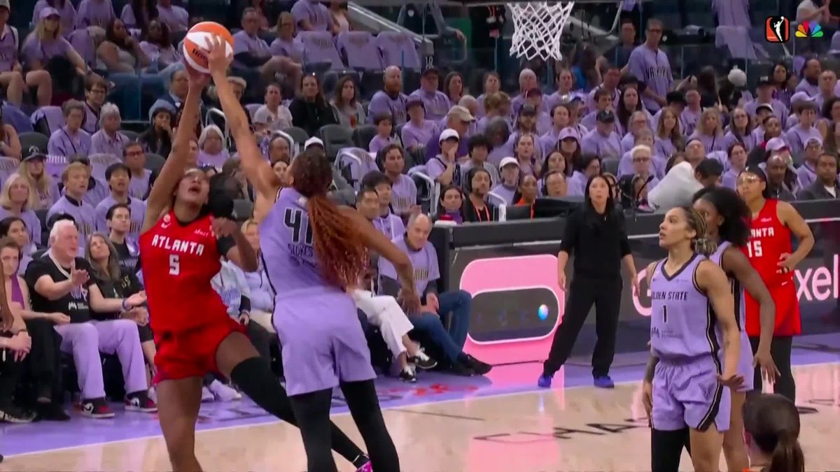 Kiah Stokes with the big-time block on Angel Reese! Stokes turned Game 1 into a block party, recording 4 rejections 💪