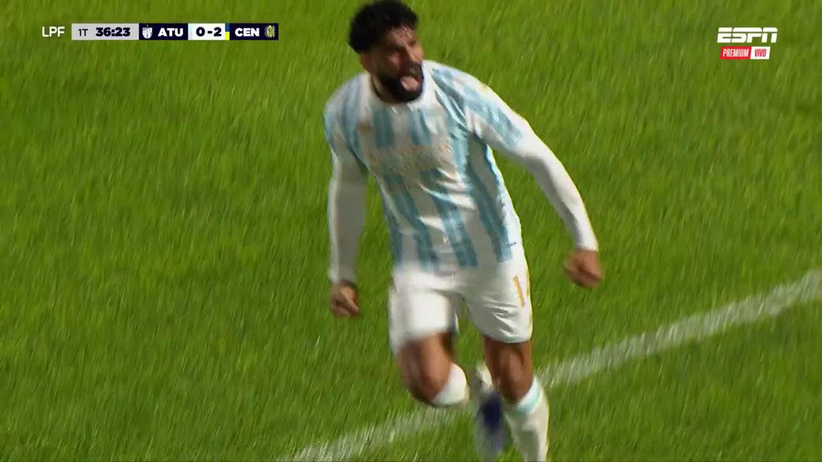 ¡CON LA NUCA! Alexis Canelo definió de espaldas al arco y descontó para Atlético Tucumán vs. Rosario Central. ¡Qué recurso! 📺 ESPN Premium | Suscribite al Pack Fútbol en