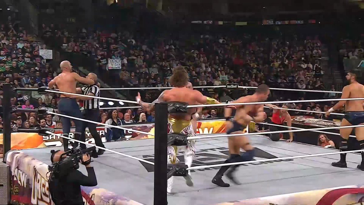 Fans were PISSED Wheeler Yuta put his hands on Willow Nightingale Paul Wight: “What a piece of trash Wheeler Yuta is!” 😭😭😭 #AEWWrestleDream
