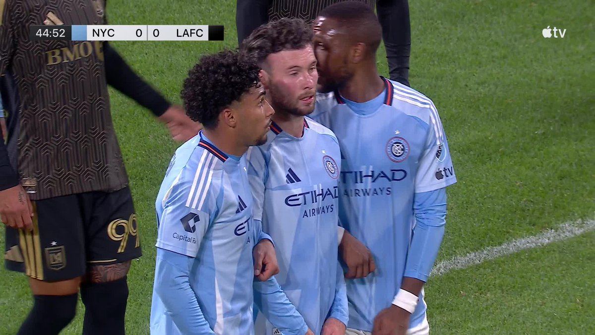 SCREAMER FROM LAFC'S WALTA ๐๐๐