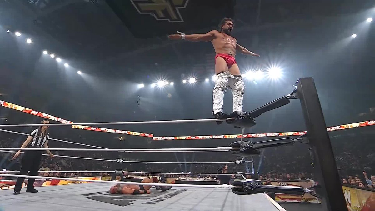 .Andrade “El Idolo” The Real Latino Man! refuses to let his pants slow him down! 😂 Watch #AEWWrestleDream LIVE on PPV!