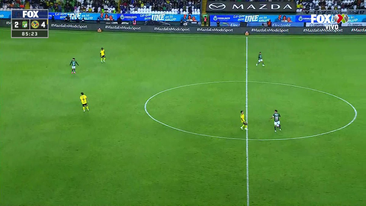 🇨🇴 GOOOL de Óscar Perea. El colombiano marcó el 4-2 de #ClubAmérica en su visita a #León, al 84’. Es su tercera anotación en la Liga MX