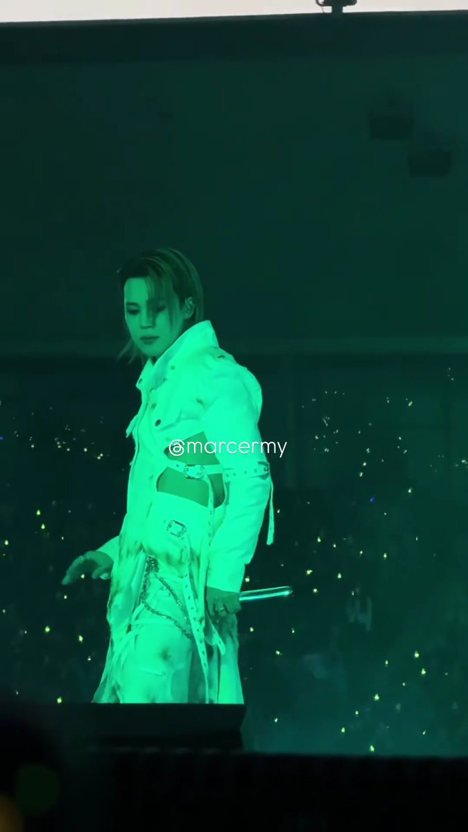 改了舞蹈好帥啊!!!!😭 Chile Santiago D3 - Aliens (JIMIN) 🔗