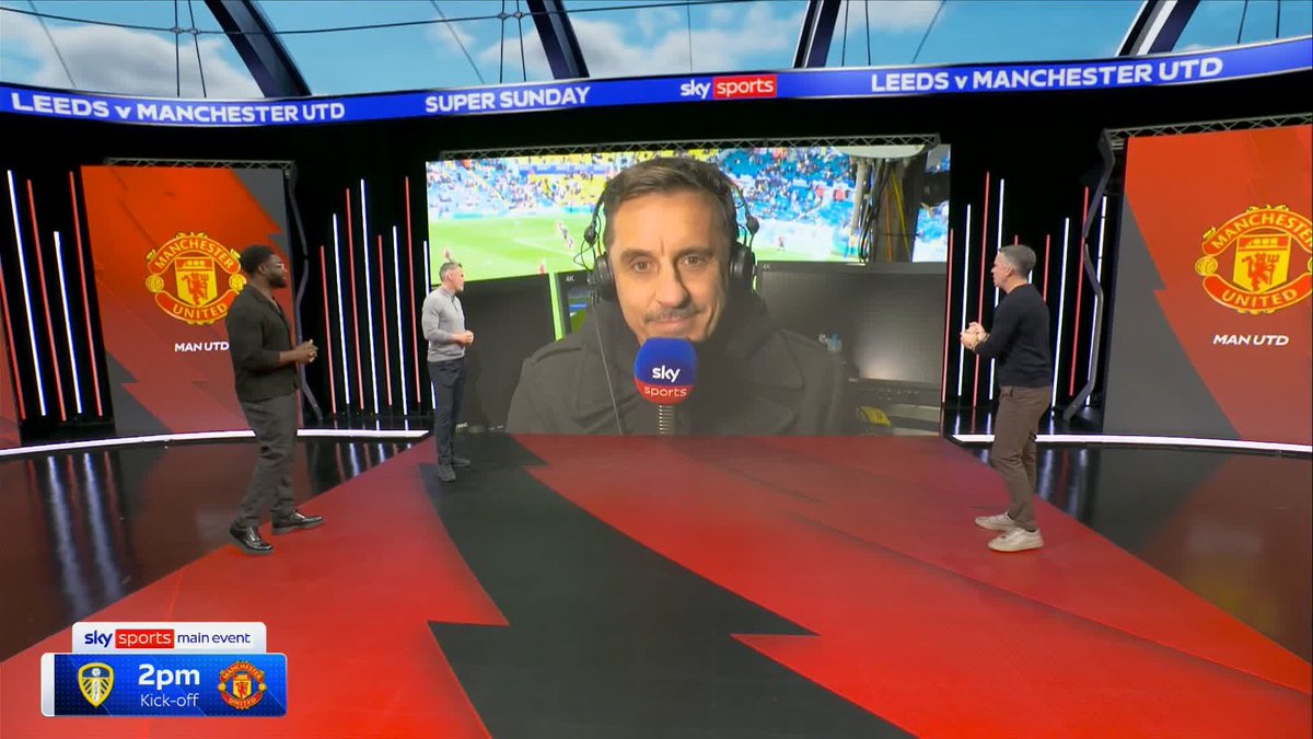 "I'm torn a little bit" Gary Neville says there should be some 'consequences' for Lisandro Martínez's comments after Man Utd's loss to Atlético Madrid ⤵️