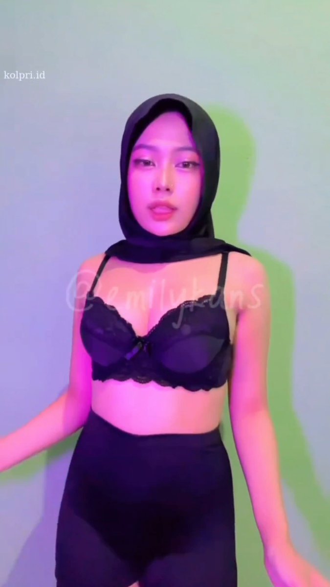 kompilasi emilykans ekslusif 🥵 full konten ada di bio