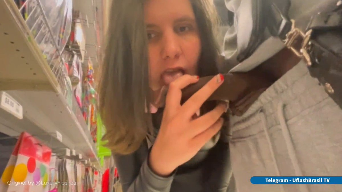 Once they horny enough, all the shyness exits the chat 🥵🤪 #CHUDAİ #porn #publicflash