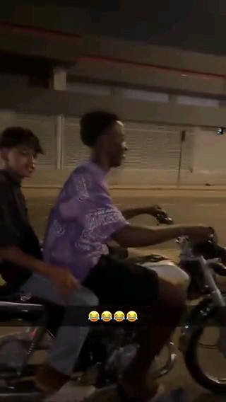 ودي اصفي النيه 😂🔥 التكمله موجوده في المثبته