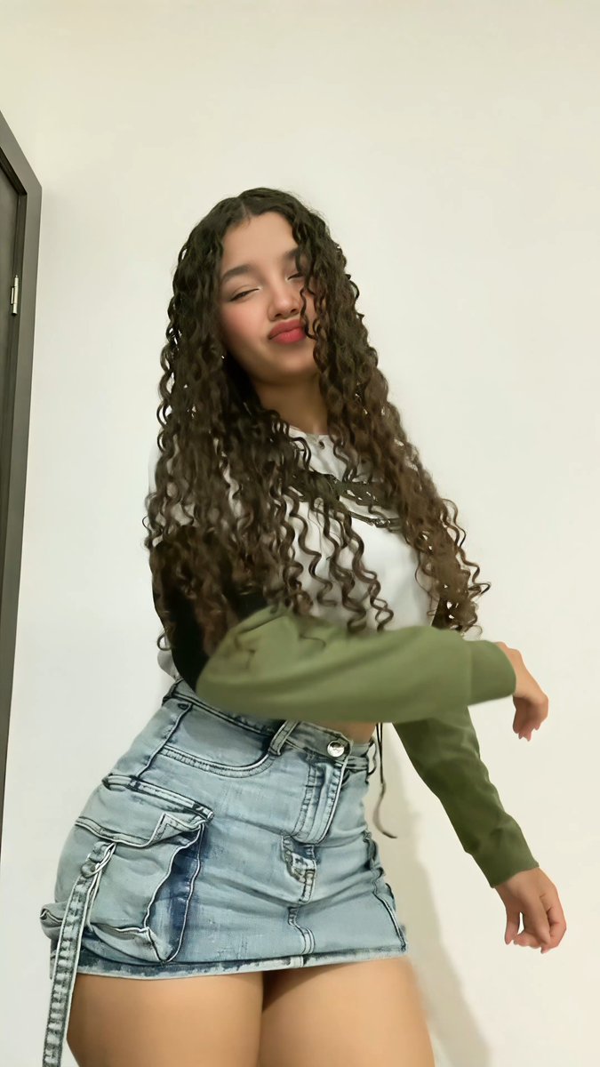 Sera que tengo pantys o no ?