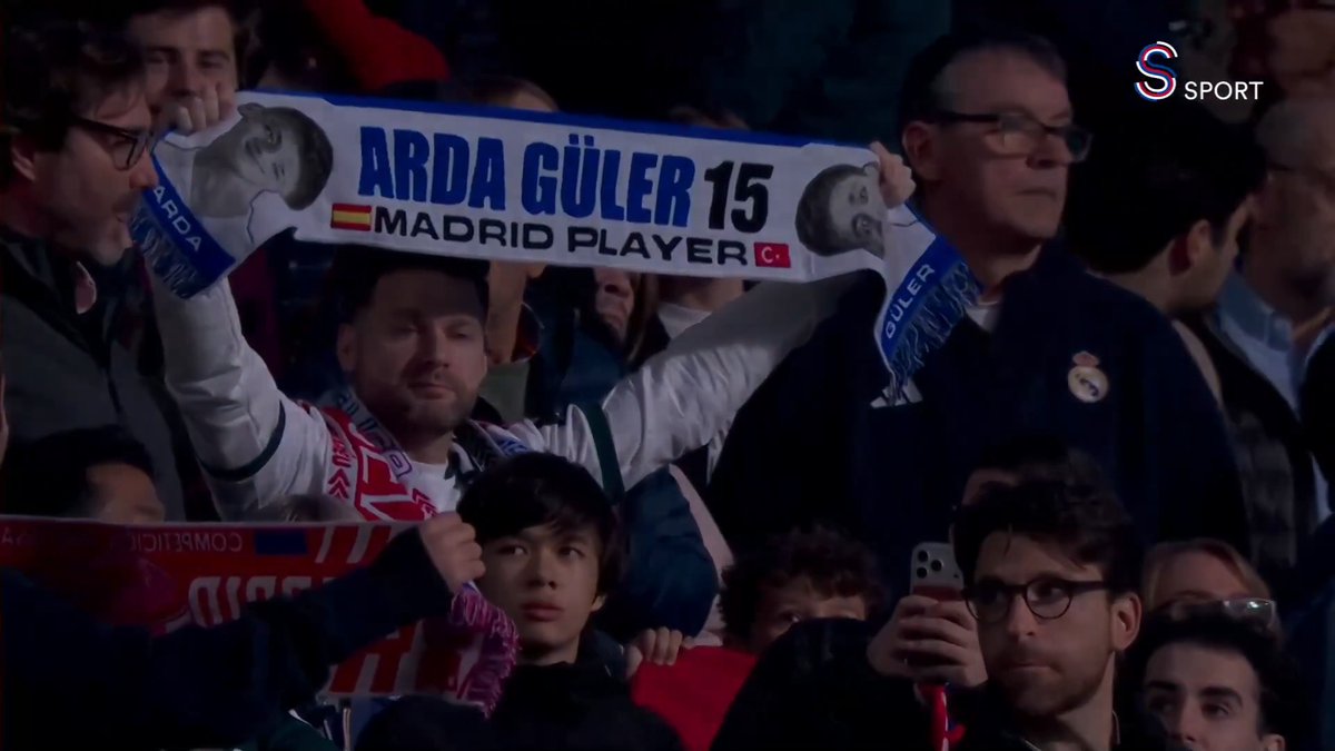 Karşılaşma öncesi Arda Güler atkısı açmış bir Real Madrid taraftarı! 🤩