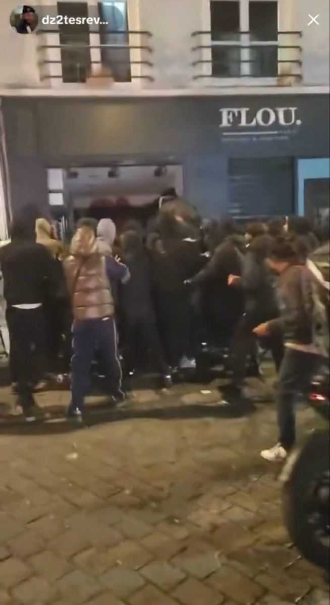 Les pillages touchent désormais le 2ème arrondissement de Paris. Les casseurs viennent de piller le magasin de lunettes FLOU situé dans le 2ème arrondissement. Le nombre de pillages ne cesse d’augmenter, c’est inédit.
