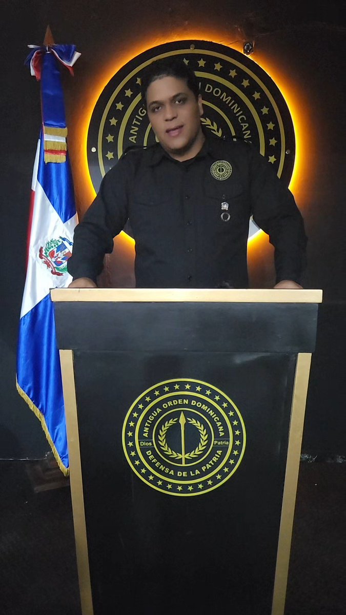 🇩🇴 ¡UNA VICTORIA MÁS EN DEFENSA DE LA PATRIA! ¡Lo hemos conseguido! Nuestra firme presión ha obligado a las autoridades a tomar una decisión: detener el partido del equipo haitiano programado para este martes en Santiago. Gracias a cada dominicano que levantó su voz y a todos los que estaban dispuestos a acompañarnos. ¡Este martes estaré en Santiago para agradecerles personalmente! ¡Seguiremos firmes y vigilantes hasta recuperar la patria que Duarte nos dejó y construir la patria que Duarte soñó! ¡NUESTRO DEBER APENAS HA COMENZADO! 🇩🇴