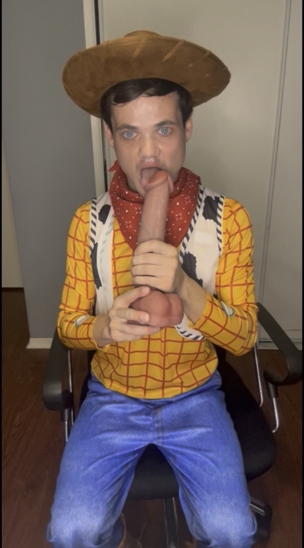 Watch Woody Open up his New Toy. This is the real Toy Story, and you can click the link to watch Woody Play with his New 10 inch Toy ass well! 😊