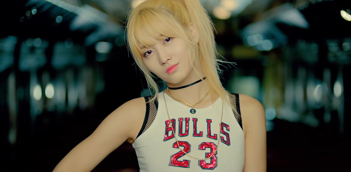 11 years ago today, TWICE made their debut with Like Ooh-Ahh. Rate it from 1 to 10.