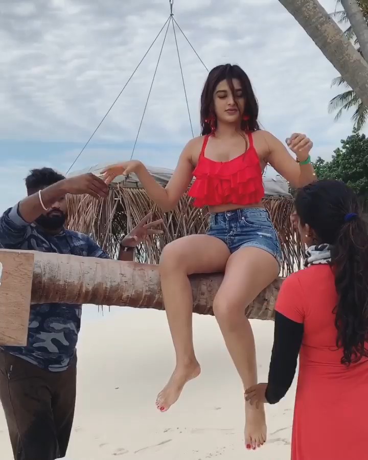 Nidhhi Agerwal in Maldives 😍😍 Nidhhi Agerwal #NidhhiAgerwal