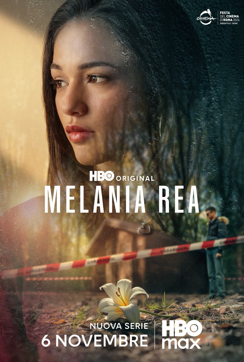 Oltre la cronaca, la storia di una donna, della sua vita e dei suoi sogni. Maria Esposito è Melania Rea, al fianco di Daniele Rienzo nel ruolo di Salvatore Parolisi. La serie HBO Original #MelaniaRea, diretta da Stefano Mordini e prodotta da Stand By Me, dal 6 novembre su HBO Max