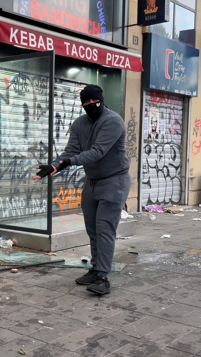 Lawless Paris continues.........
