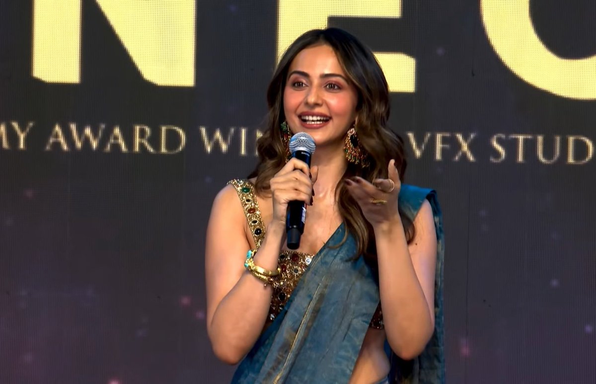 #RakulPreet’s WORDS about #Yash…! 🔥 “He doesn’t need any DIALOGUES… His magical screen presence and just one look are enough to SPEAK VOLUMES!”