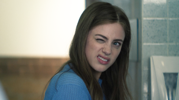 Awkward girlies, we see you and we love you
