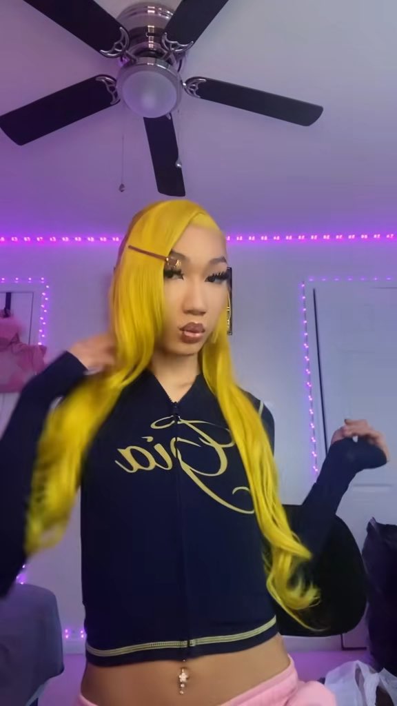 Yellow b**tchh yellow hair🐝 #mlm #pretty #nfs #Femboy