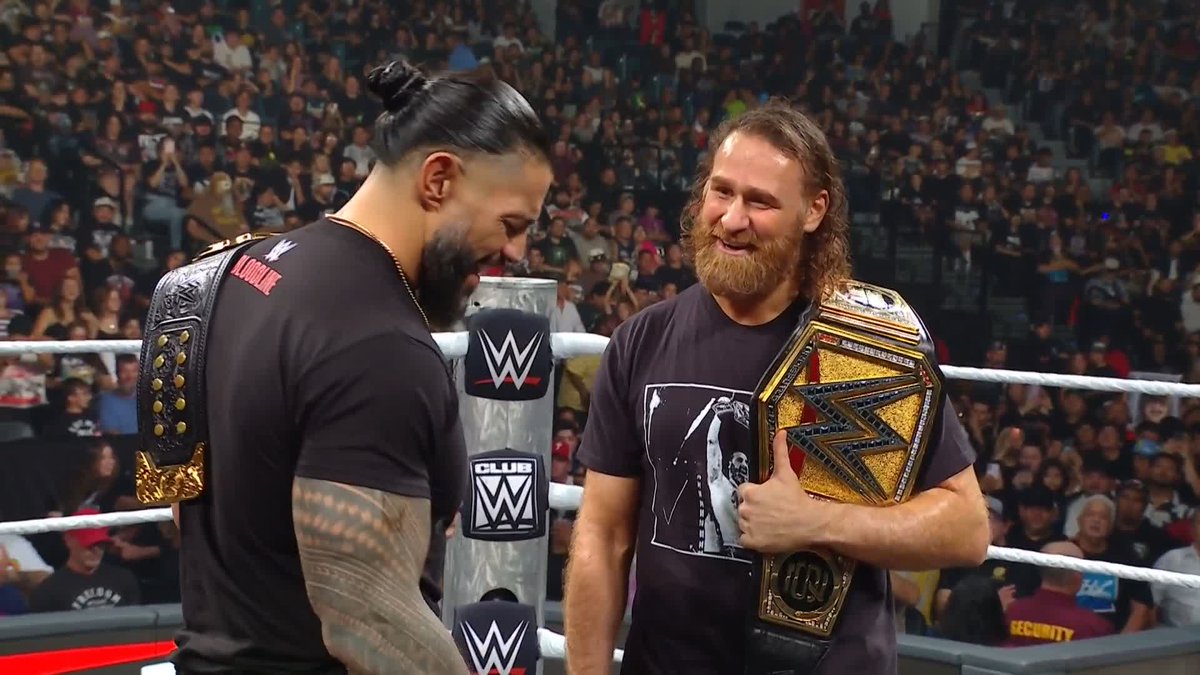 Well....this was unexpected 😳 Roman Reigns | Sami Zayn